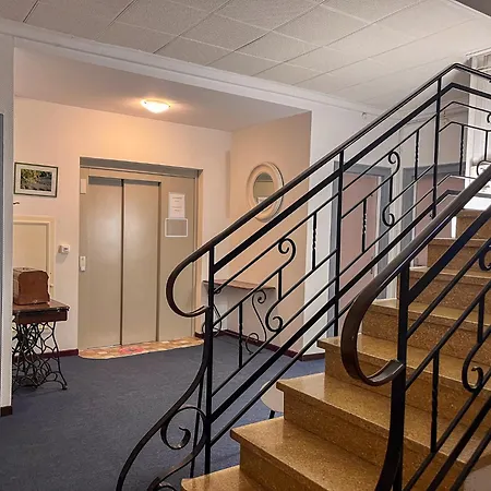 Hotel Le National Centre Gare,ascenseur 2*