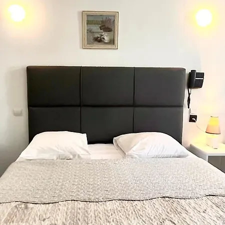 Le National Centre Gare,ascenseur 2*