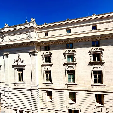 Le National Ξενοδοχείο 2*