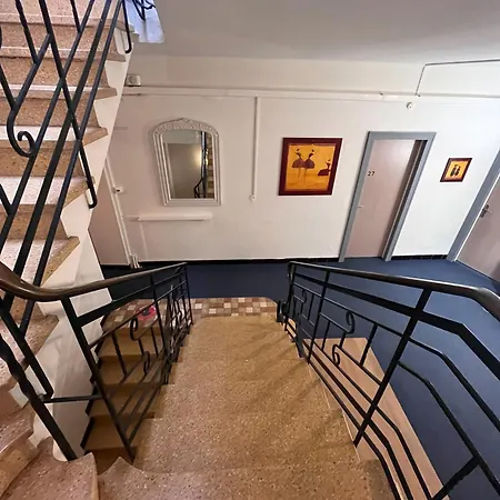 Le National Centre Gare,ascenseur Hotel Sète