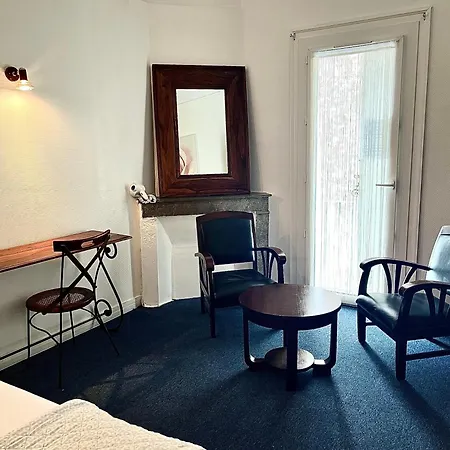 Le National Centre Gare,ascenseur 2*