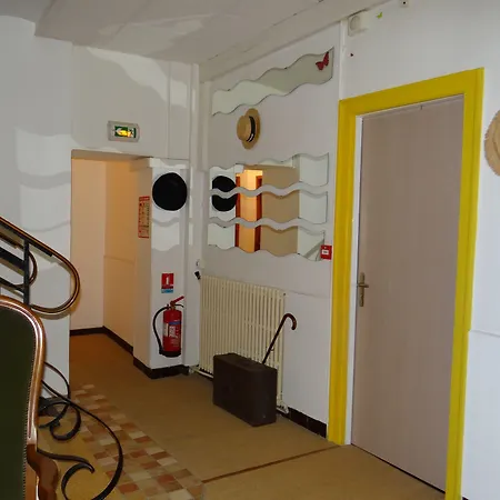 Hotel Le National Centre Gare,ascenseur 2*