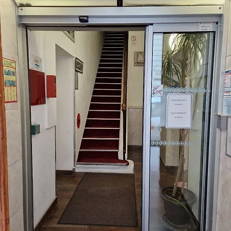 Hotel Le National Centre Gare,ascenseur Sète