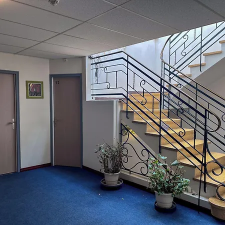 Le National Centre Gare,ascenseur 2*