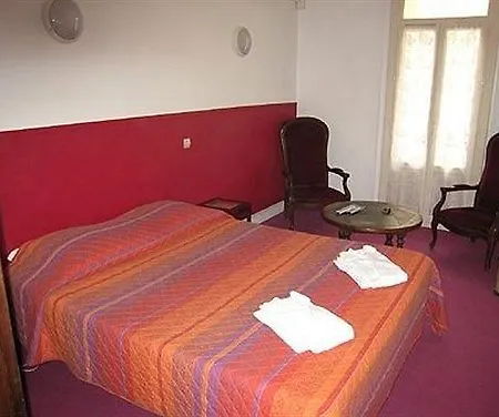 Le National Hotel