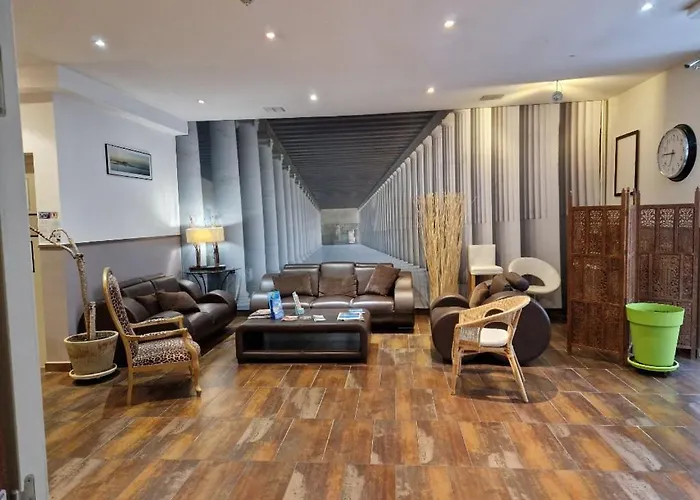 Le National Centre Gare,ascenseur 2* 塞特港