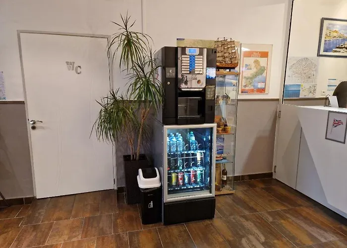 Le National Centre Gare,ascenseur 2* 塞特港