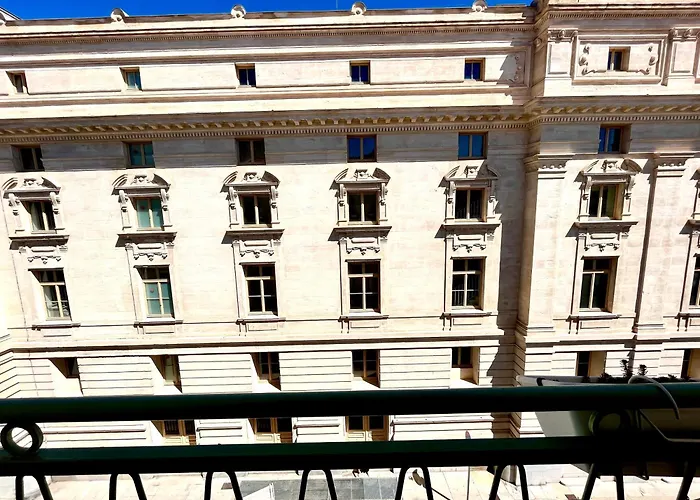 Le National Centre Gare,ascenseur 2* 塞特港