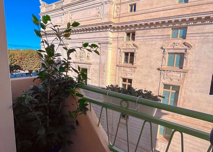 Le National Centre Gare,ascenseur 酒店 2*