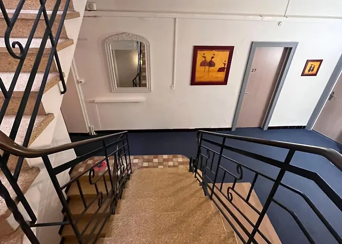 Le National Centre Gare,ascenseur 酒店 塞特港