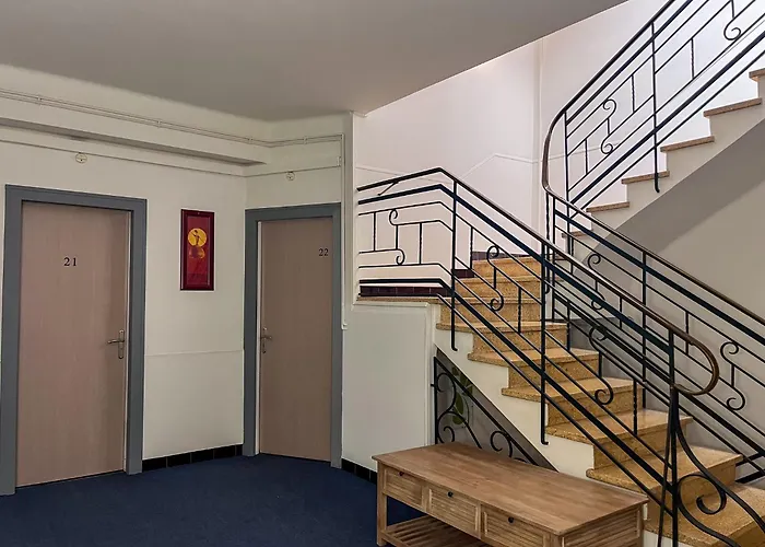 酒店 Le National Centre Gare,ascenseur 塞特港