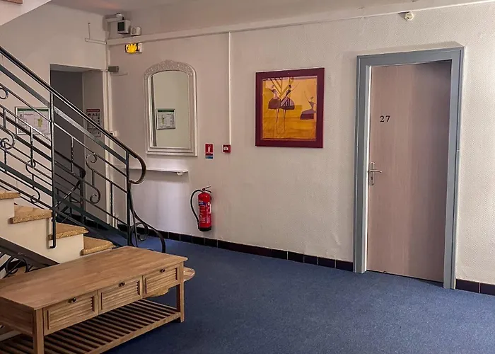 Le National Centre Gare,ascenseur 酒店 塞特港