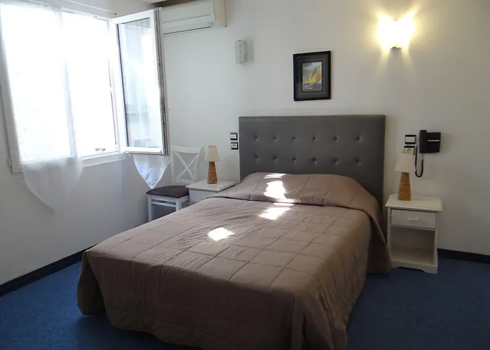 Le National Centre Gare,ascenseur 塞特港