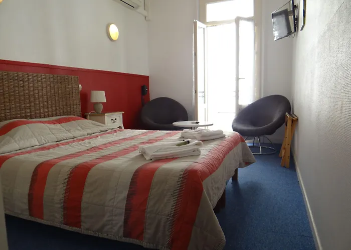 Le National Centre Gare,ascenseur 2* 塞特港