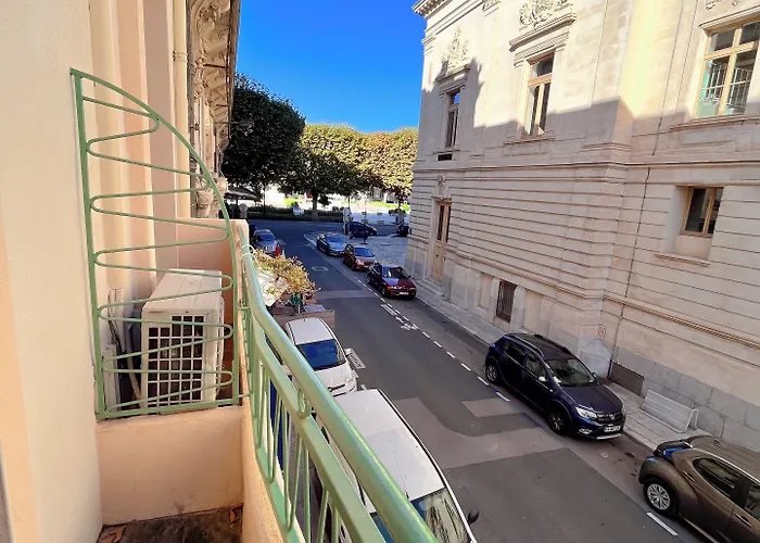 酒店 Le National Centre Gare,ascenseur 塞特港